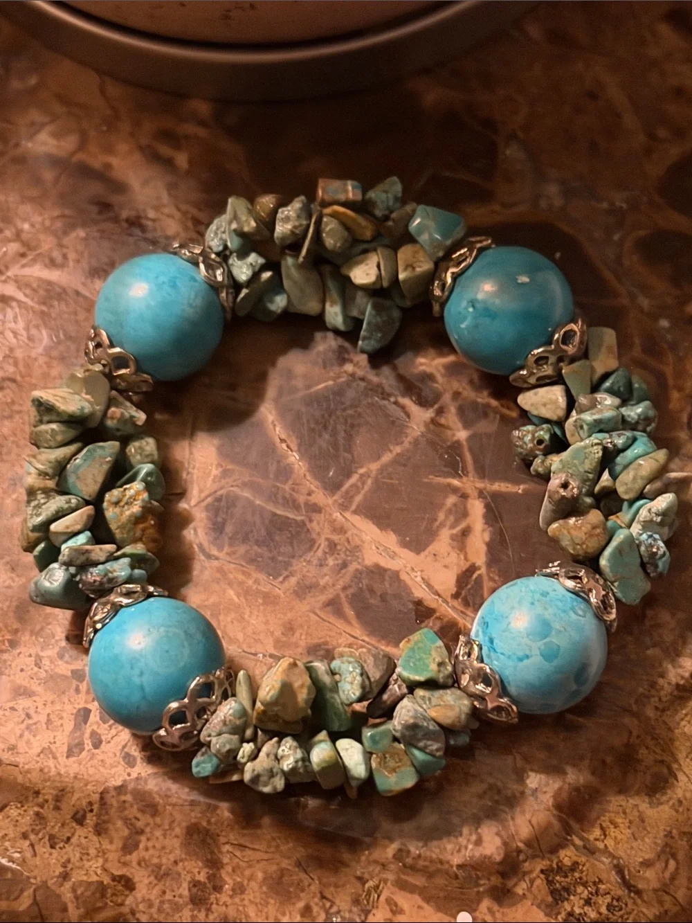 Turquoise chip stretch bracelet